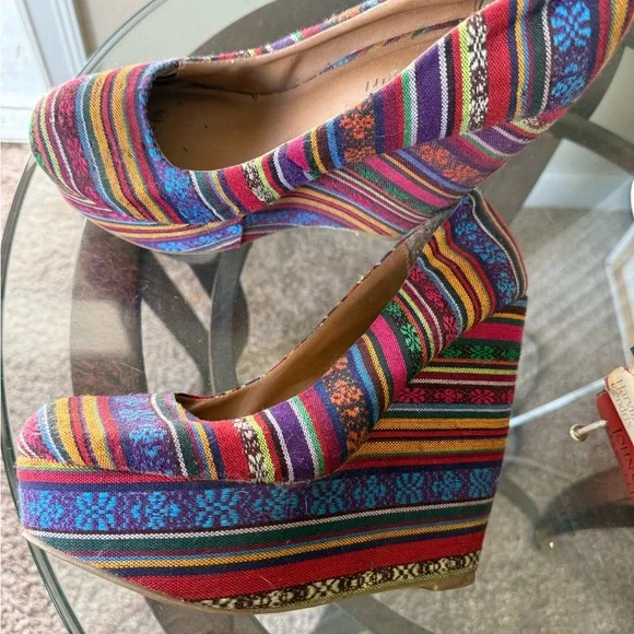 Colorful Striped Wedge Heels - Picture 2 of 9